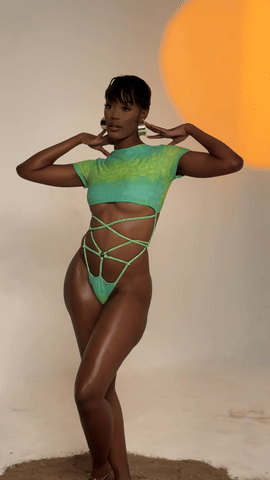 POSITION MONOKINI